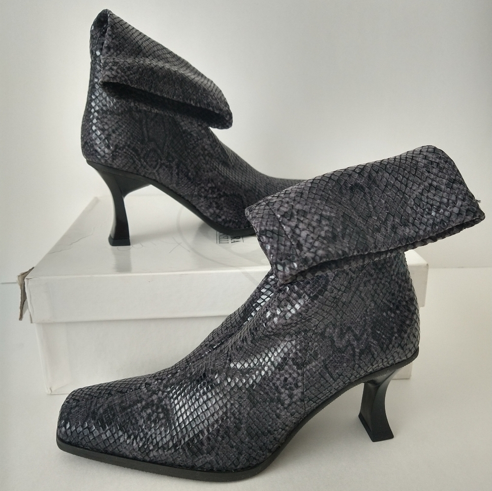 Vera Gomma Black Faux Snake Boots Women's 6.5 EU 37 Made In Italy Excellent